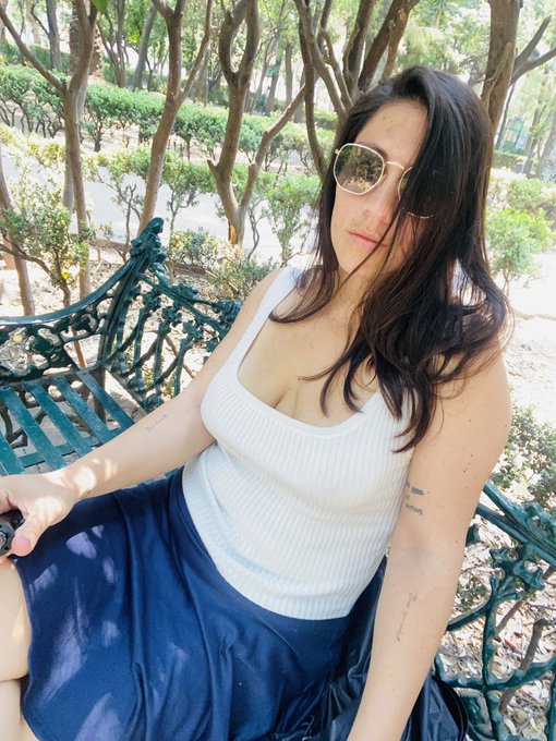 Se logr&oacute; 🥵 Fotos y video en mi telegram y OF excepto donde sale gente. https://t.co/u0see5y09g<a href="/tag/stripchat"class="tags"><span>#stripchat</span></a><a href="/tag/stripchatlive"class="tags"><span>#stripchatlive</span></a>