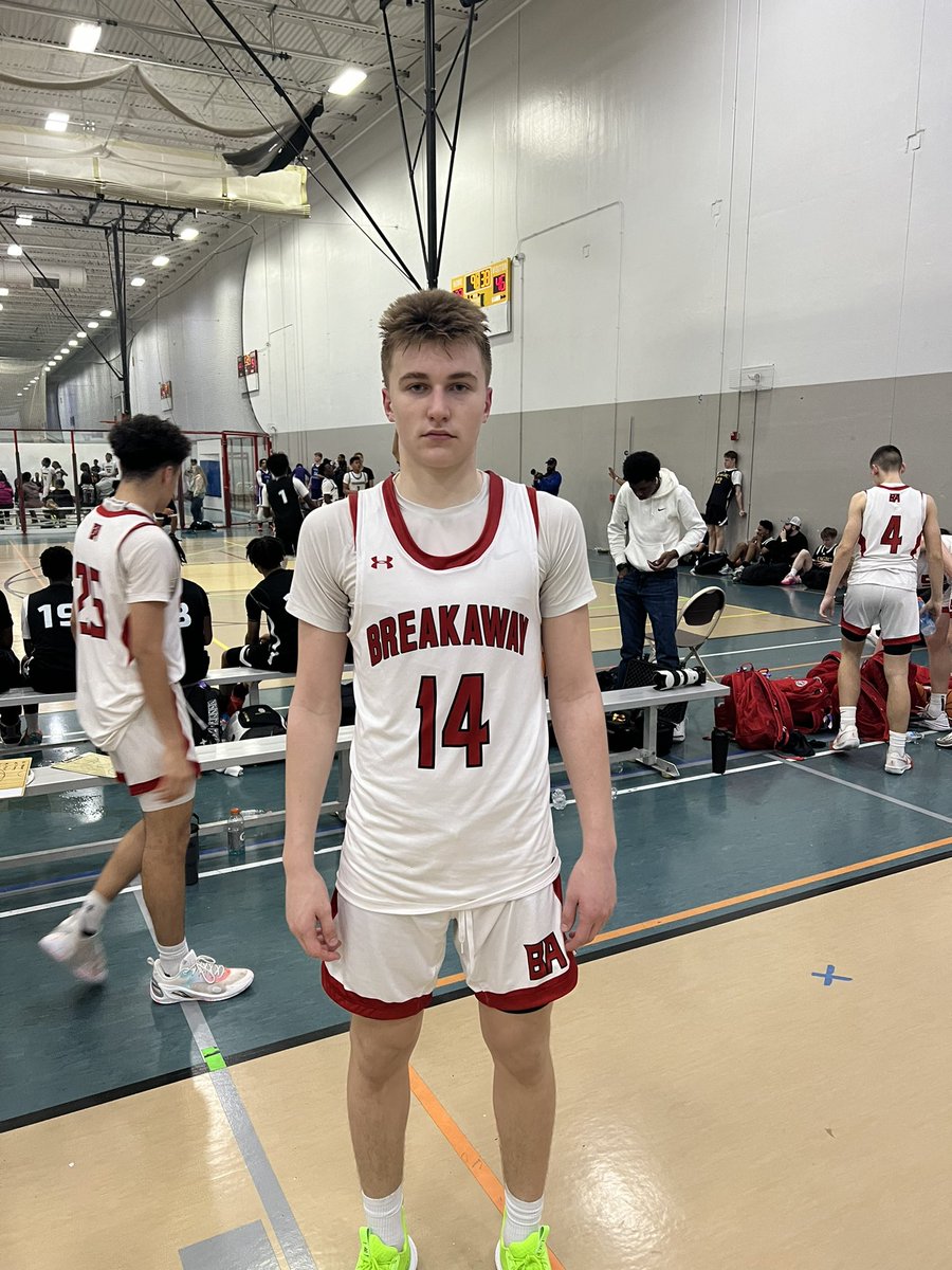 The Invite: Come see one of the up and comers in Class of 2028 @colekelly_14 of @BreakawayBball 16U playing two levels up. Plays Showcase game on Friday at 8:30 pm, Saturday at 11:45am and 2:15pm at Canlan Sports Complex in Libertyville, IL. @allhoopsevents @NVHS_Basketball