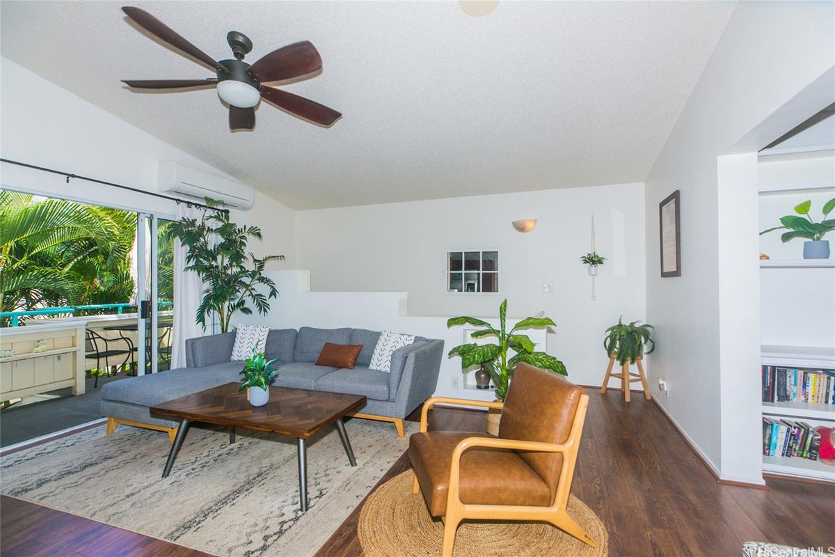 CarvillSIR's tweet photo. Sold | 91-999 St., #31C, Ewa Beach

2 bed | 2 bath | 1,098 sqft | $665,000

Congratulations to Kelly Allen for representing the buyer of this home in Arbors by Ewa Gentry. 

#carvillsir #oahurealtor #CondoLiving https://t.co/mWiJoU16ko