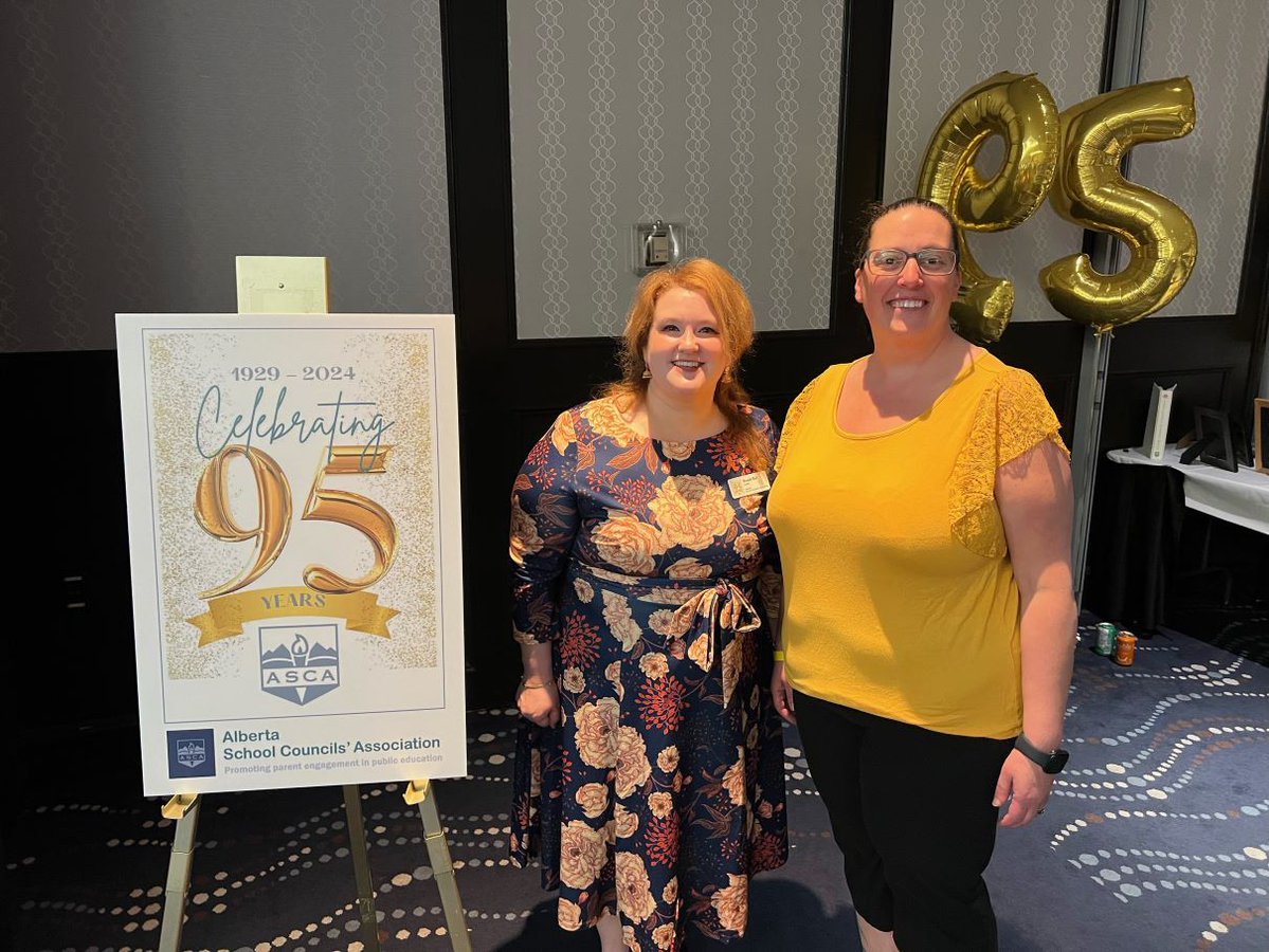 Congratulations to Lea Cousins! ASCA 2024 School Council Parent of Distinction Award recipient -recognized for an individual who demonstrates ability to promote parental engagement and involvement in the public education system. albertaschoolcouncils.ca/school-council… #parents #schoolcouncil