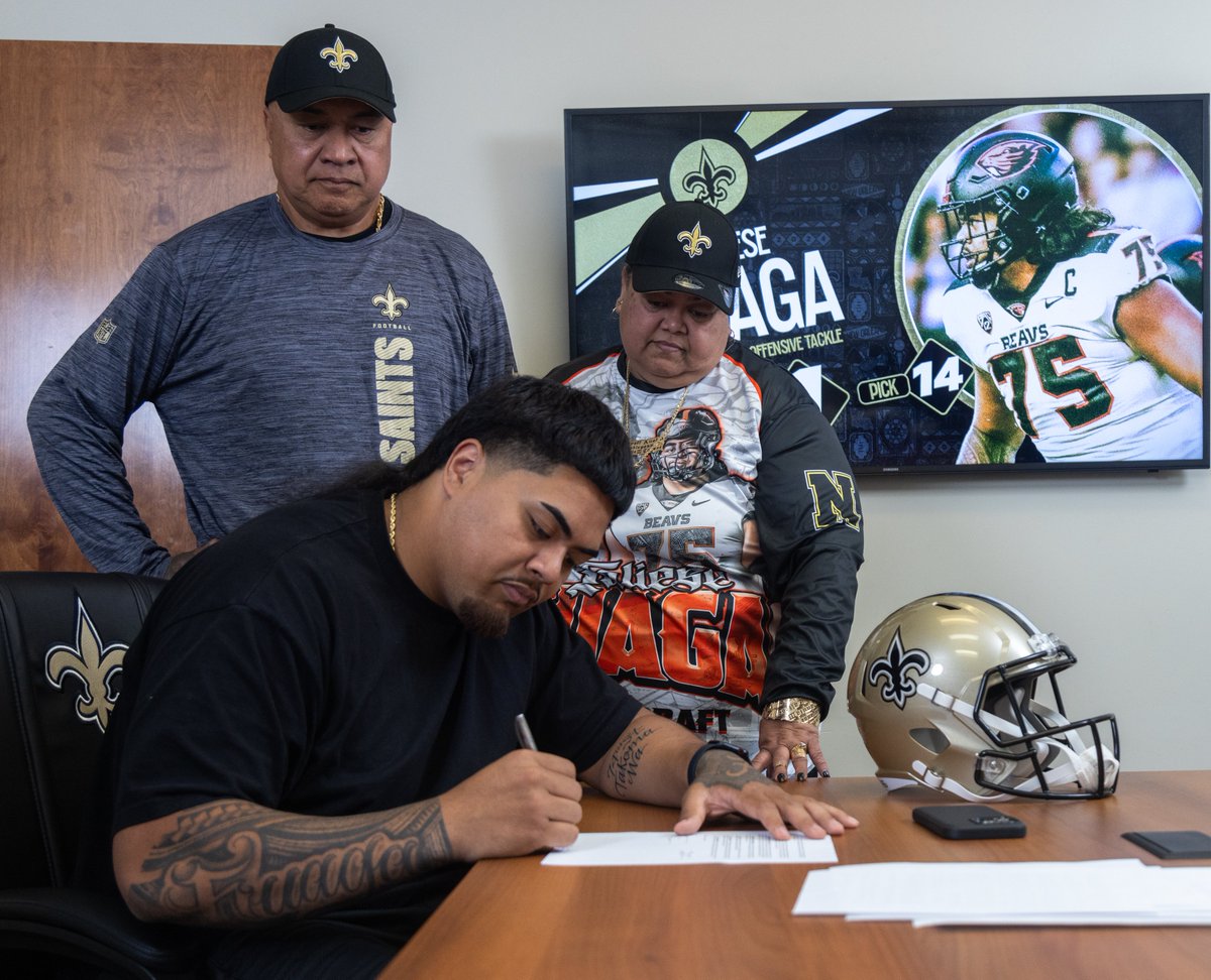 The #Saints have signed their first-round pick, OT Taliese Fuaga, to a fully guaranteed 4-year deal worth $17.3M. He gets $9.4M via a signing bonus and a fifth-year team option.