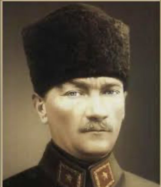 10 Mayıs 1921 - Türkiye Büyük Millet Meclisi’nde Anadolu ve Rumeli Müdafaa-i Hukuk Gurubu’nun kurulması. 11 Mayıs 1921 - Mustafa Kemal’in, Anadolu ve Rumeli Müdafaa-i Hukuk Gurubu genel heyet toplantısında gurup başkanlığına seçilmesi. #Atam