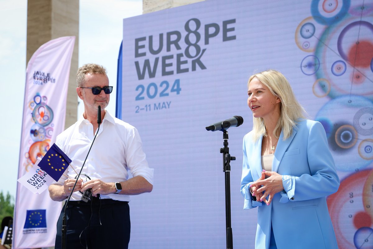 This is how #EuropeDay 🇪🇺 was celebrated in #Tirana 🇦🇱! We teamed up with over 40 EU-funded projects, #TeamEurope, and CSOs to spotlight how the #EU is working with #Albania. 1/3