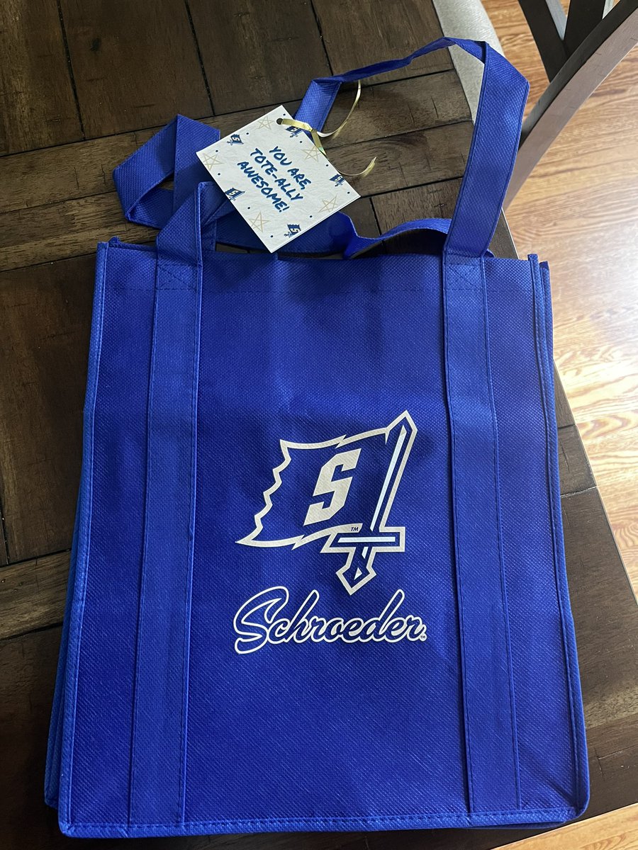 Can’t wait to dunk on everyone at my Fairport Road @Wegmans with this tote-ally awesome reusable @SchroederHS shopping bag! 

#GoWarriors⚔️

#TeacherAppreciateWeek