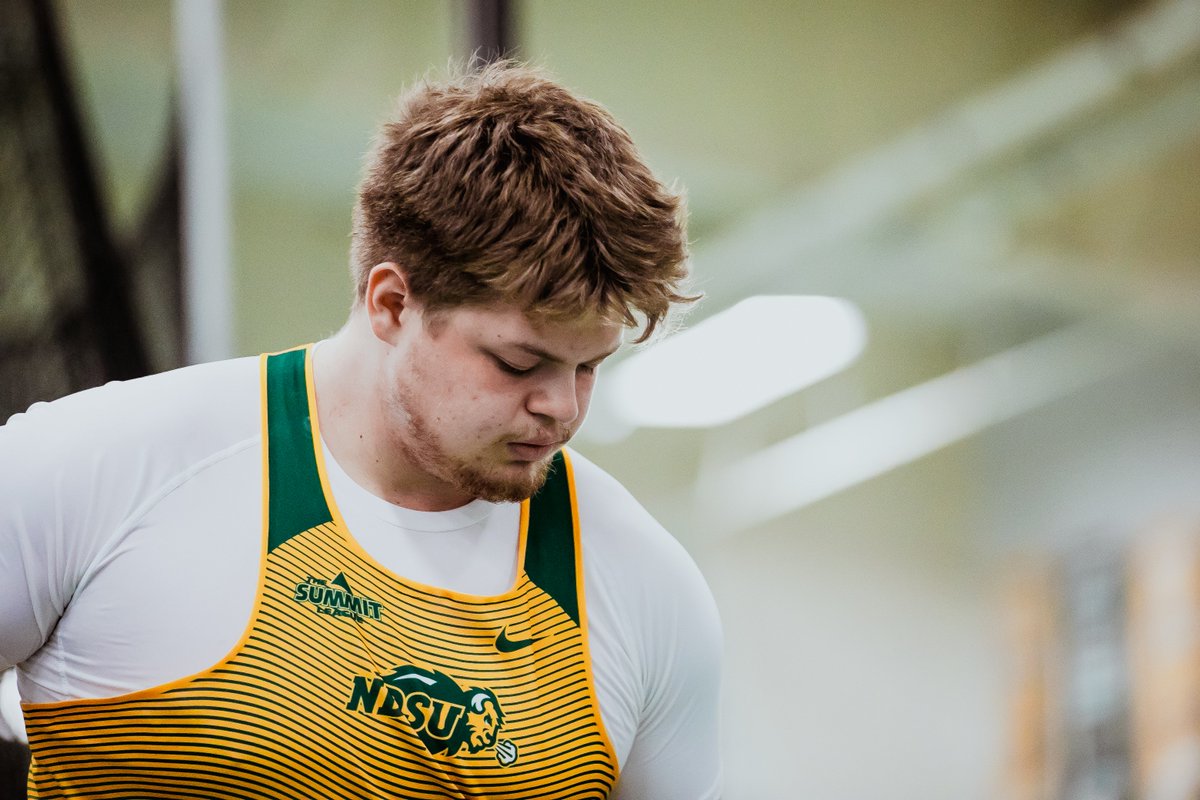 Freshmen Jack Packer (7th) and Peter Dryburgh (8th) both recorded personal-bests in the hammer throw to place at the Summit League Championships.