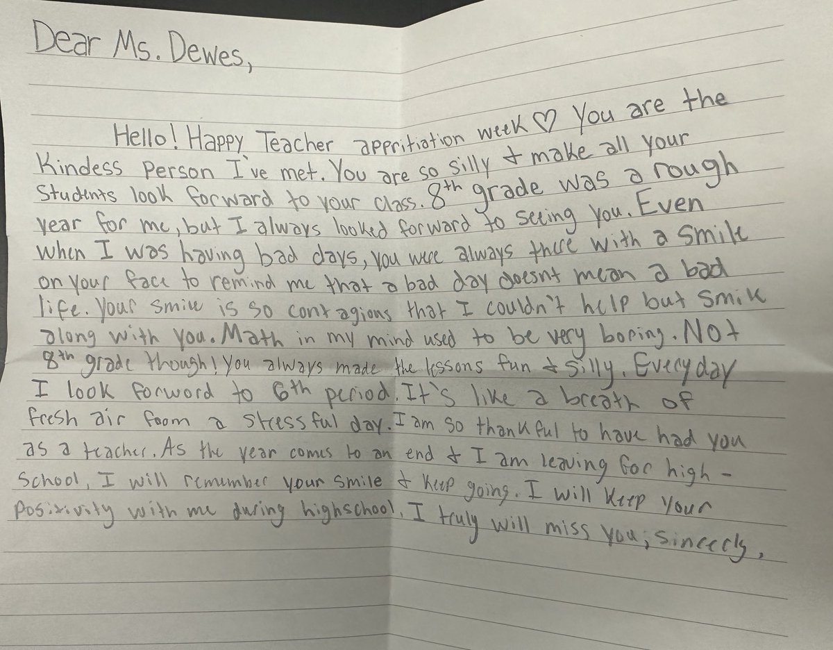MrsDewes's tweet photo. My students are the BEST 🥹💚💚💚 #BeEvergreen #8thGrade #Classof2024 #TeacherAppreciationWeek2024 https://t.co/M1kvZCN4M5