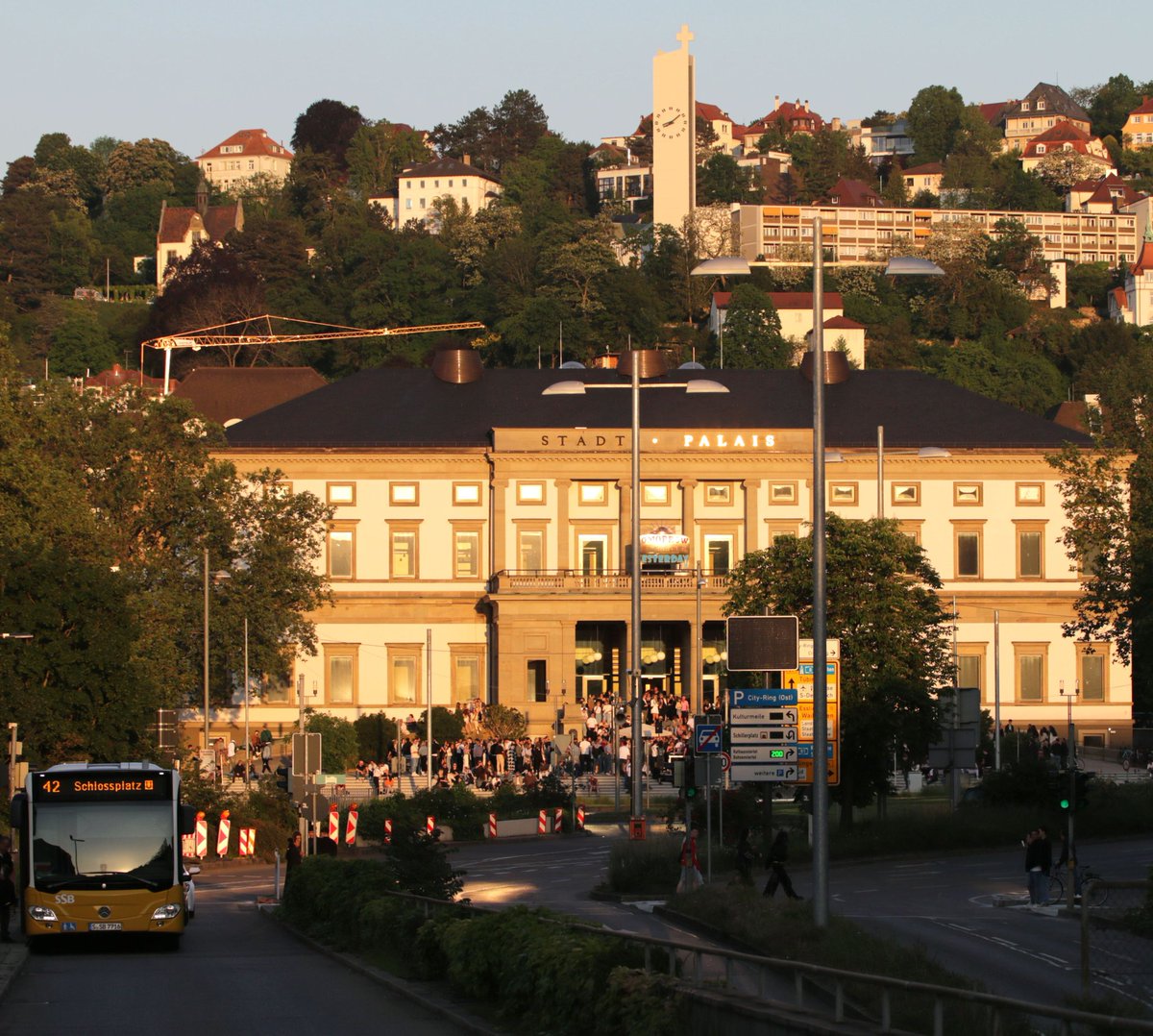 leider ein 42er im bild
@DasStadtPalais <a href="/kesseltv/">Kessel.TV</a>