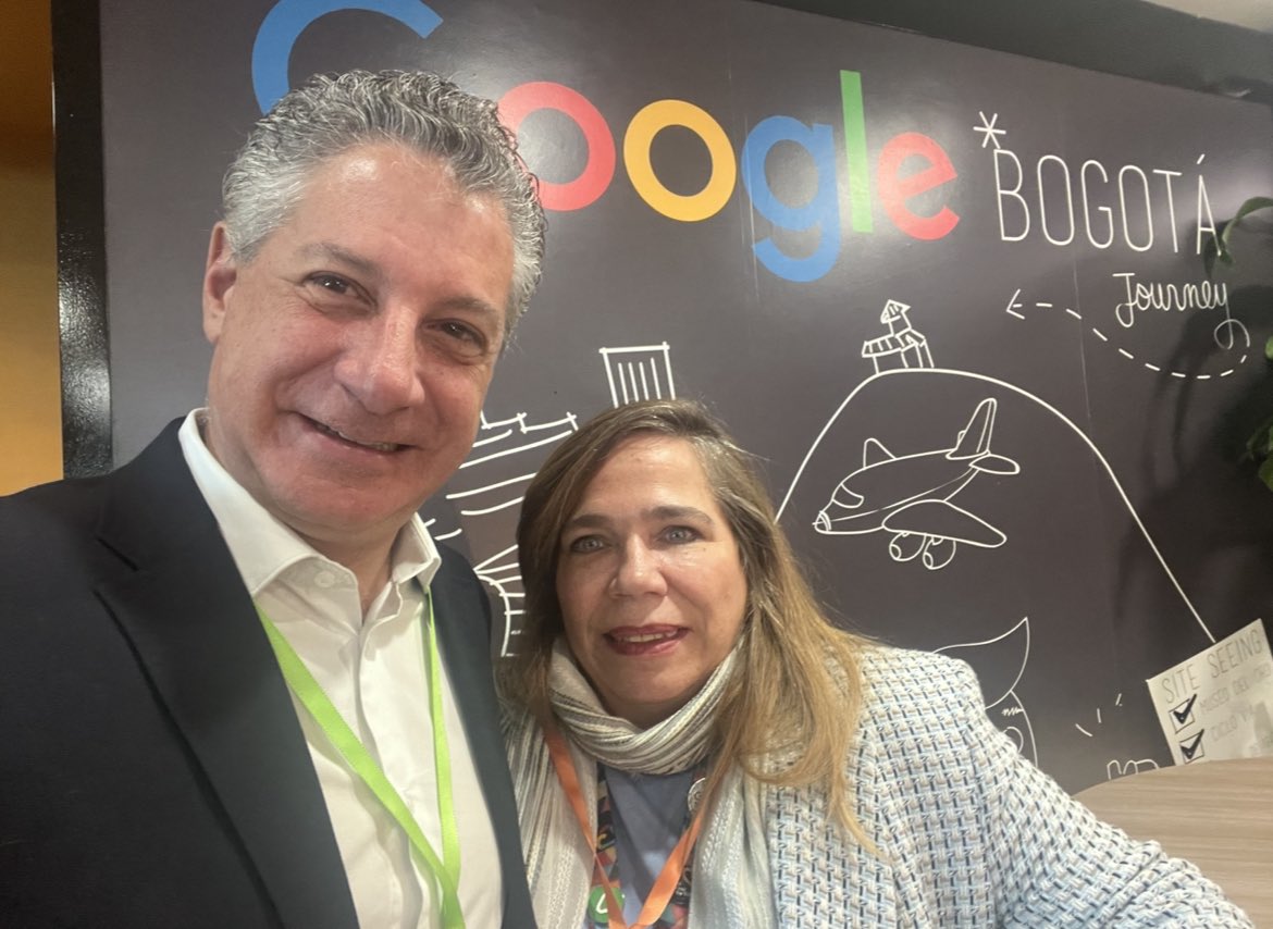 AndresCarboA's tweet image. Estuvimos acompañando  a  una empresa @servinformacion @GoogleColombia del #ClusterSoftware liderado por el @CamaraComercioBogota de una solución logística con Inteligencia Artificial Generativa para solucionar retos que tienen las pymes