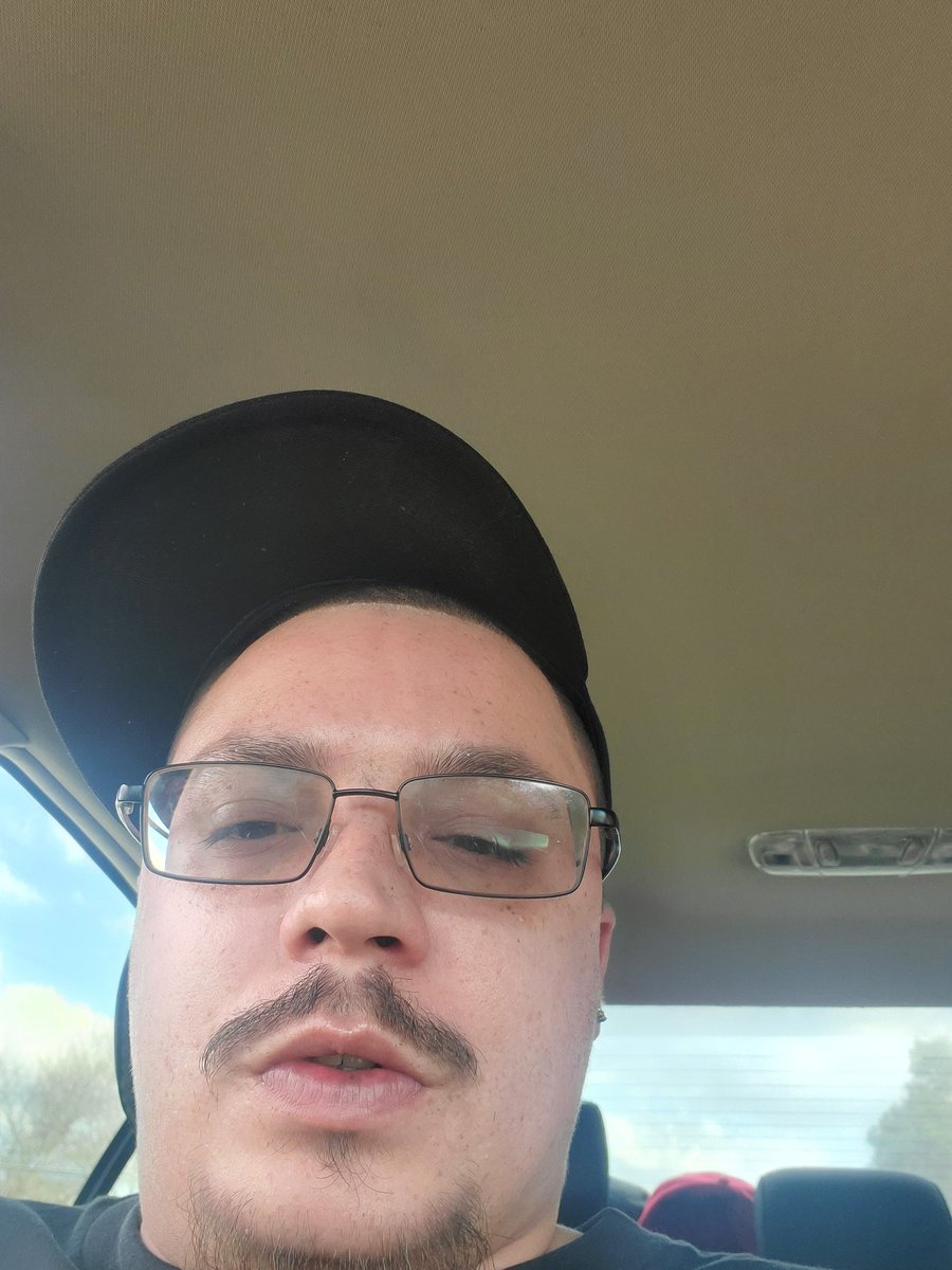 RecoJones8's tweet photo. Bored. Who's in the Belleville area https://t.co/Dp1gNIZqFZ