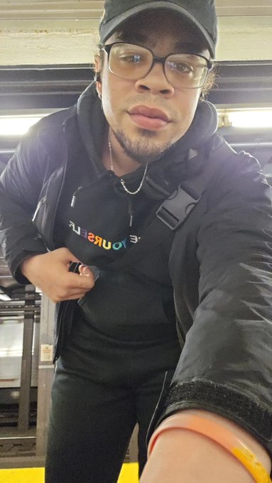 That mf spit me out or something lmfaooooooo https://t.co/ah4RirhPpb<a href="/tag/newprofilepic"class="tags"><span>#newprofilepic</span></a>