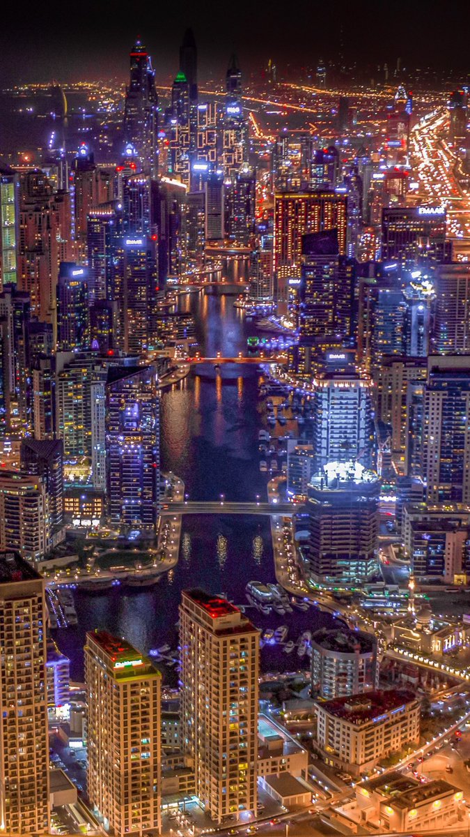 فعلا دبي ليست جميلة
فقط هي الاجمل في العالم 

أجمل المدن ليلاً في العالم 
لعام 2024 :

1 - دبي  🇦🇪 
2 - طوكيو  🇯🇵 
3 - سنغافورة 🇸🇬 
4 - مسقط 🇴🇲 
5 - نيويورك 🇺🇸 
6 - هيروشيما 🇯🇵 
7 - كيوتو 🇯🇵 
8 - سيدني 🇦🇺 
9 - أبوظبي 🇦🇪 
10 - تايبيه 🇹🇼 

Travelbag

الثقافة مفيدة 😉