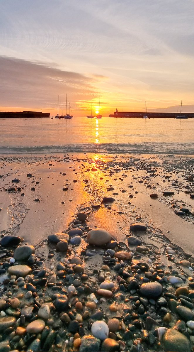 Early morning colours #sunrise #beach #sea #Wicklow