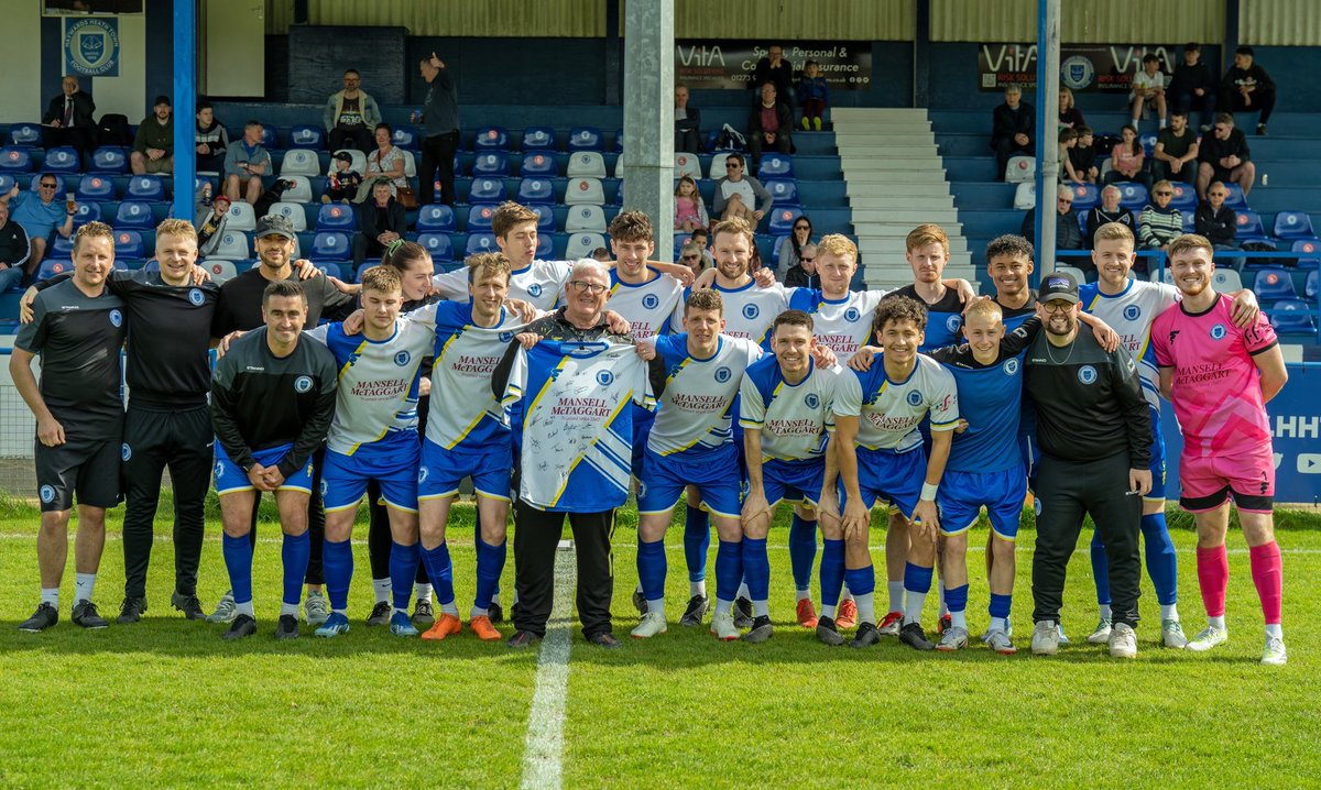 With the season now over, we say a fond farewell to kitman & Masseur Phil Tobin A highly valued member of the HHTFC family right from his arrival, we wish Phil all the best in his retirement 💙 #HHTFC (📸 - @therat2846)