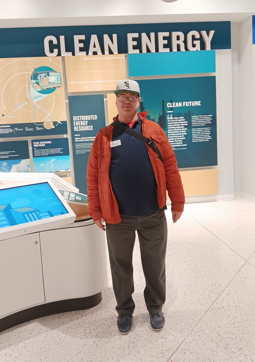 We’d like to give a shoutout to our member Robert, who is representing Envision Unlimited as a 2024 @ComEd Energy Force Ambassador! The Energy Force Ambassador Program was the first energy-efficiency education program in the U.S. to be taught by people with disabilities. (1/3)