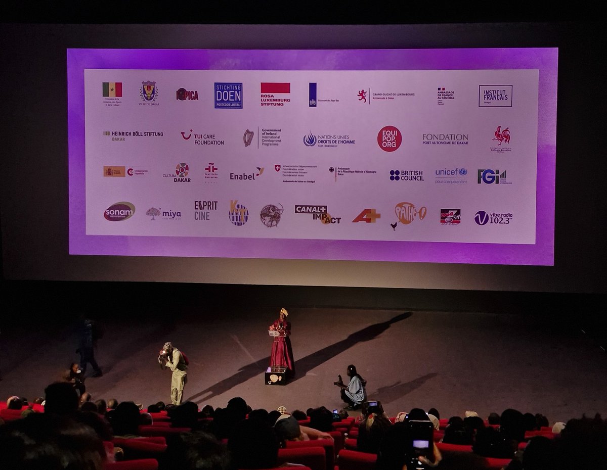 Le cinéma au service des filles, du climat et de la paix.

Nous sommes fiers d'avoir soutenu le <a href="/festivalFFA/">Films Femmes Afrique</a>, qui a célébré le travail de tous les artistes et experts engagés pour sensibiliser sur les privations des droits des filles et l'urgence climatique à travers les films 📽