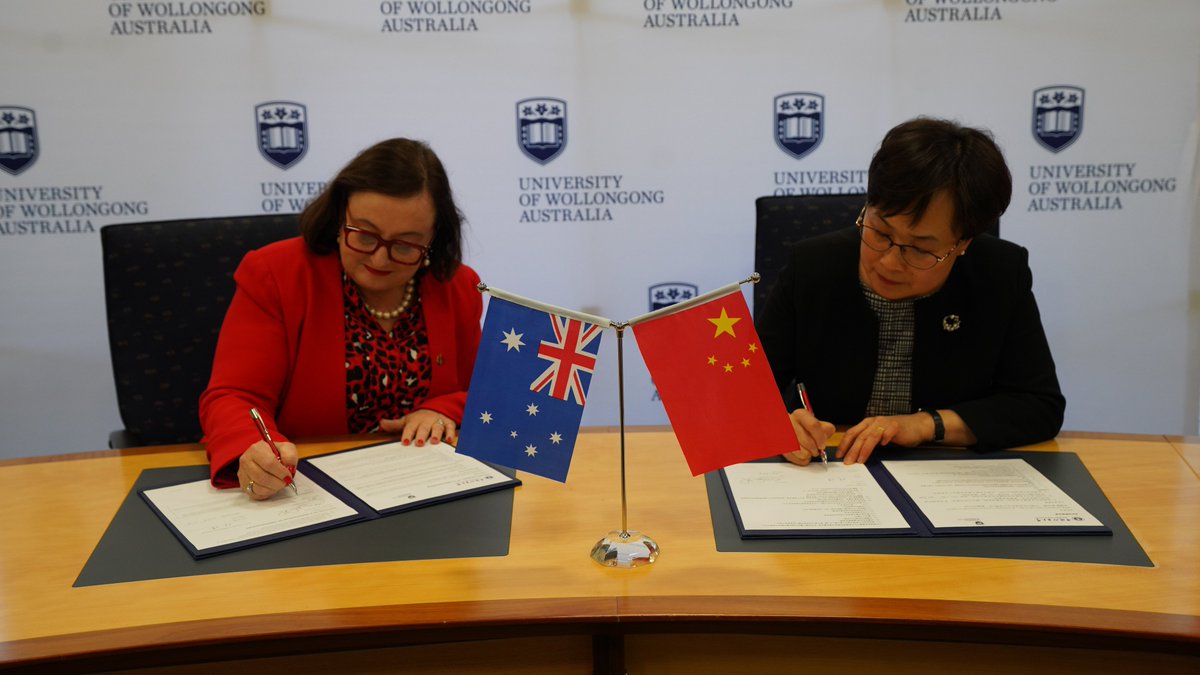 Images of the power and importance of #women's #leadership are too few. A pleasure to sign a MOU with China University of Mining and Technology Chancellor Madam LIU Bo. These moments are savored  as they are for the #women and #girls of the future @UOW @ICOWHI  @unwomenaust