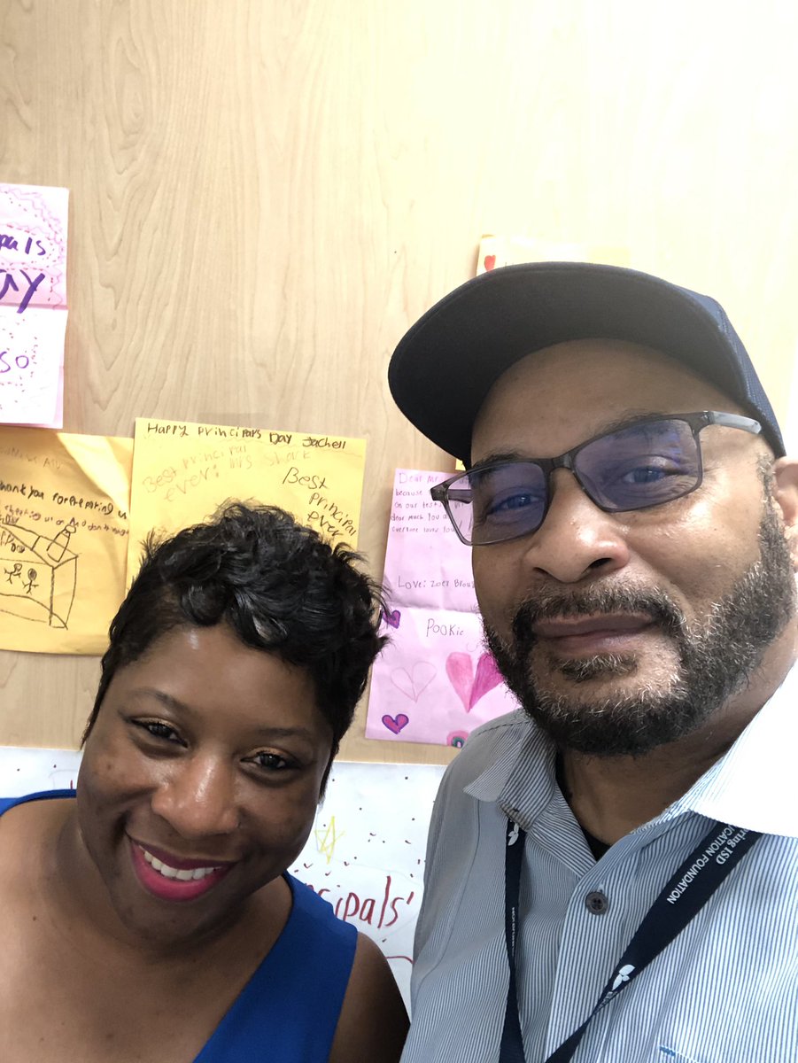 Member At Large and Marketing Chairperson Reginald Israel making a delivery to Clark Elementary for Teacher Appreciation Week! @SpringISD @RegTexasRVP @SpringISD_FACE