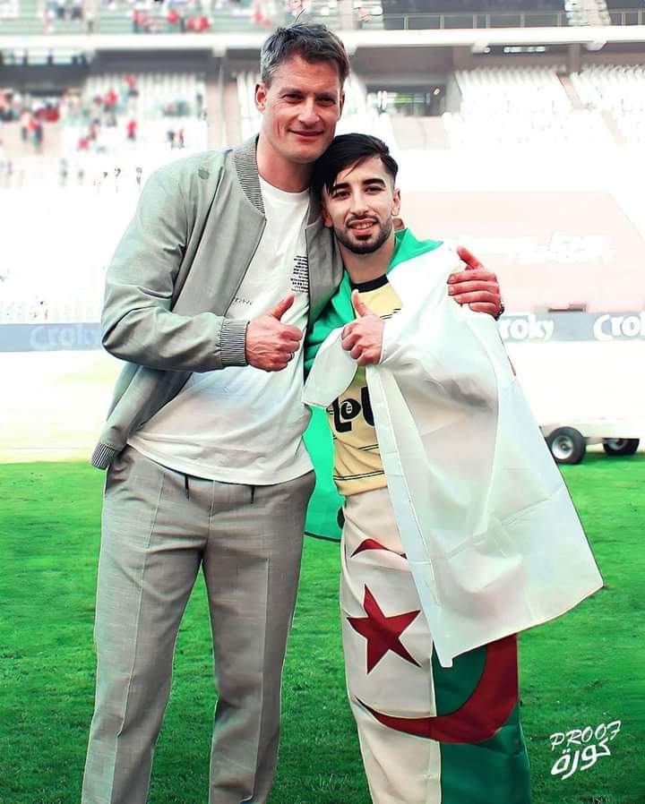 احتفالات الامين عمورة بالعلم الجزائري 🇩🇿بعد التتويج بكأس #بلجيكا.