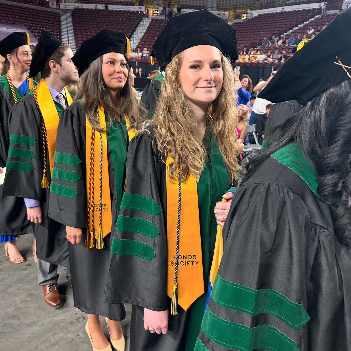 Congratulations to the graduates from Burrell College of Osteopathic Medicine (BCOM)! A total of 147 student doctors graduated, marking it as the largest graduating class among medical schools in the region this year. yhoo.it/3yb2RzU #DOProud @bcom_nm