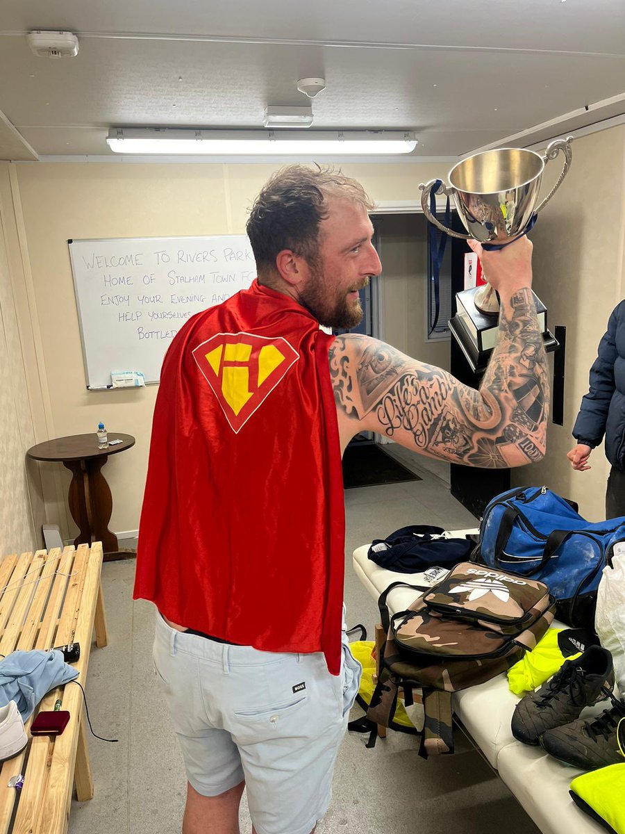 Left foot ⚽️ 
Right foot ⚽️ 
Head ⚽️