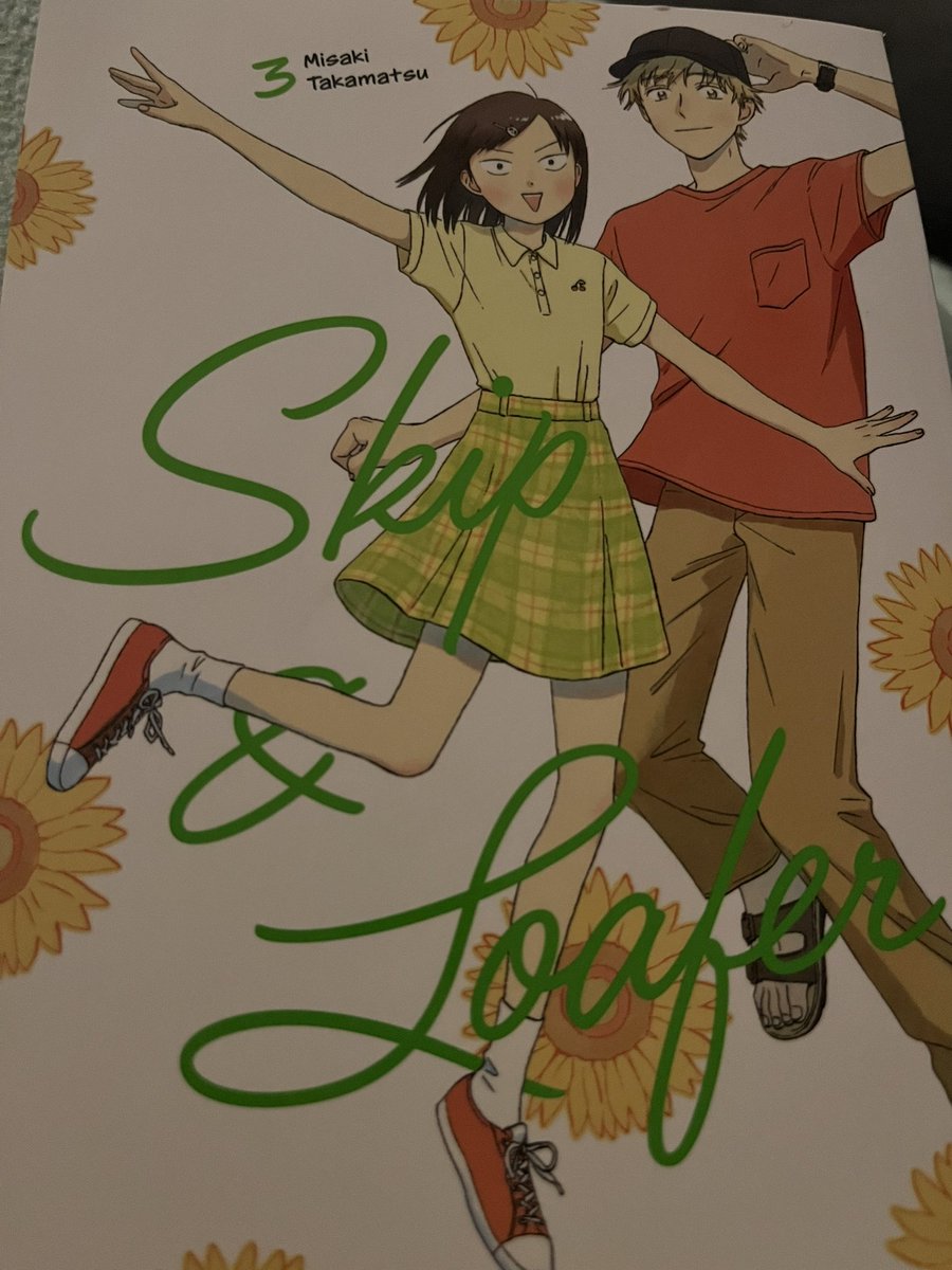 Skip & Loafer 03 So ein toller Band 😍. Er sprüht förmlich vor Gemütlichkeit. Man möchte einfach nur in den Manga hüpfen und zusammen mit Mitsumi die Sommerferien genießen 🥰. Neben Mitsumi ist Nao mein Highlight der Serie. Sie ist so eine tolle Tante🥹 #mangayear24 Nr 64