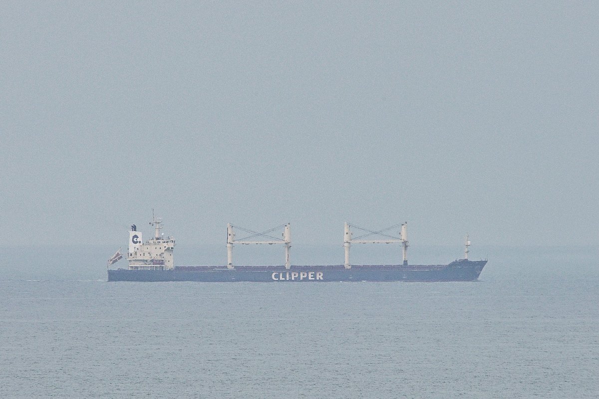 The CLIPPER TARPON, IMO:9406099 en route to Tampa, Florida USA, flying the flag of the Marshall Islands 🇲🇭. #ShipsInPics #BulkCarrier #ClipperTarpon