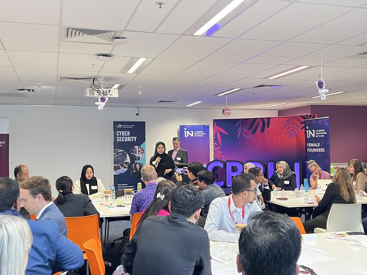 The participants of the @AustraliaAwards Short Course #Aus4ASEAN Skills Forecasting for the Fourth Industrial Revolution travelled to Canberra this week to attend a business round table hosted by the Canberra Cyber Hub with the Canberra Institute of Technology.
