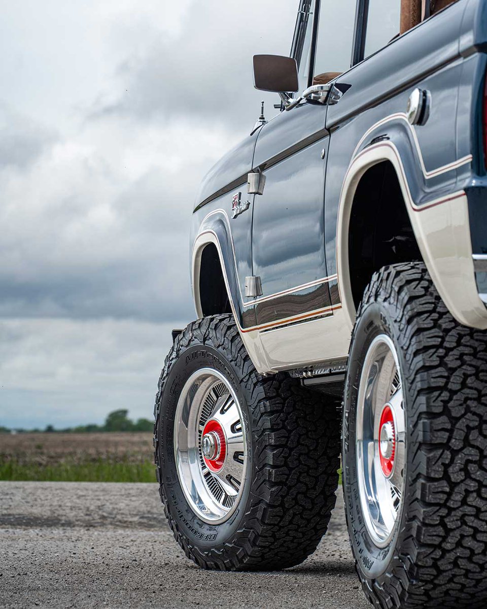 Timeless design meets modern luxury.

#gatewaybronco #dreamstodriveways #fordbronco #earlybronco #classicbronco #classicford #vintagebronco #classiccars #dreamcar #vintageford