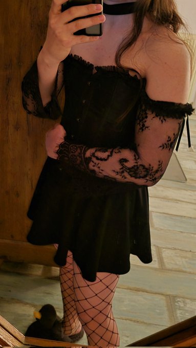 #femboy #corset #freeOF https://t.co/PtUCJhelTn<a href="/tag/femboy"class="tags">#femboy</a><a href="/tag/corset"class="tags">#corset</a><a href="/tag/freeof"class="tags">#freeOF</a>