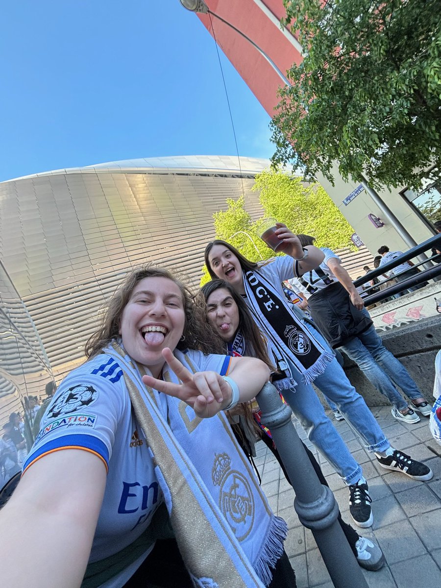 Sandri_Carrera's tweet photo. todavía no asumo lo que he vivido ayer, qué bonito es sentirte 🤍 @realmadrid https://t.co/i3q10FlaUI