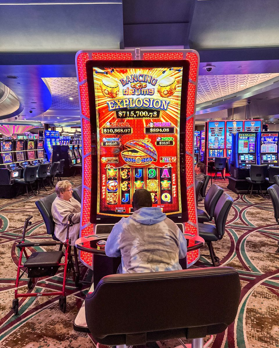 Double the chances, double the excitement! 🎰💰With two progressive jackpots over $715K, who will step up and spin to win?🤑Could you be our next Jackpot Champion & claim the belt?🏆 bit.ly/481N6cb #morongo #casino #slots #jackpot