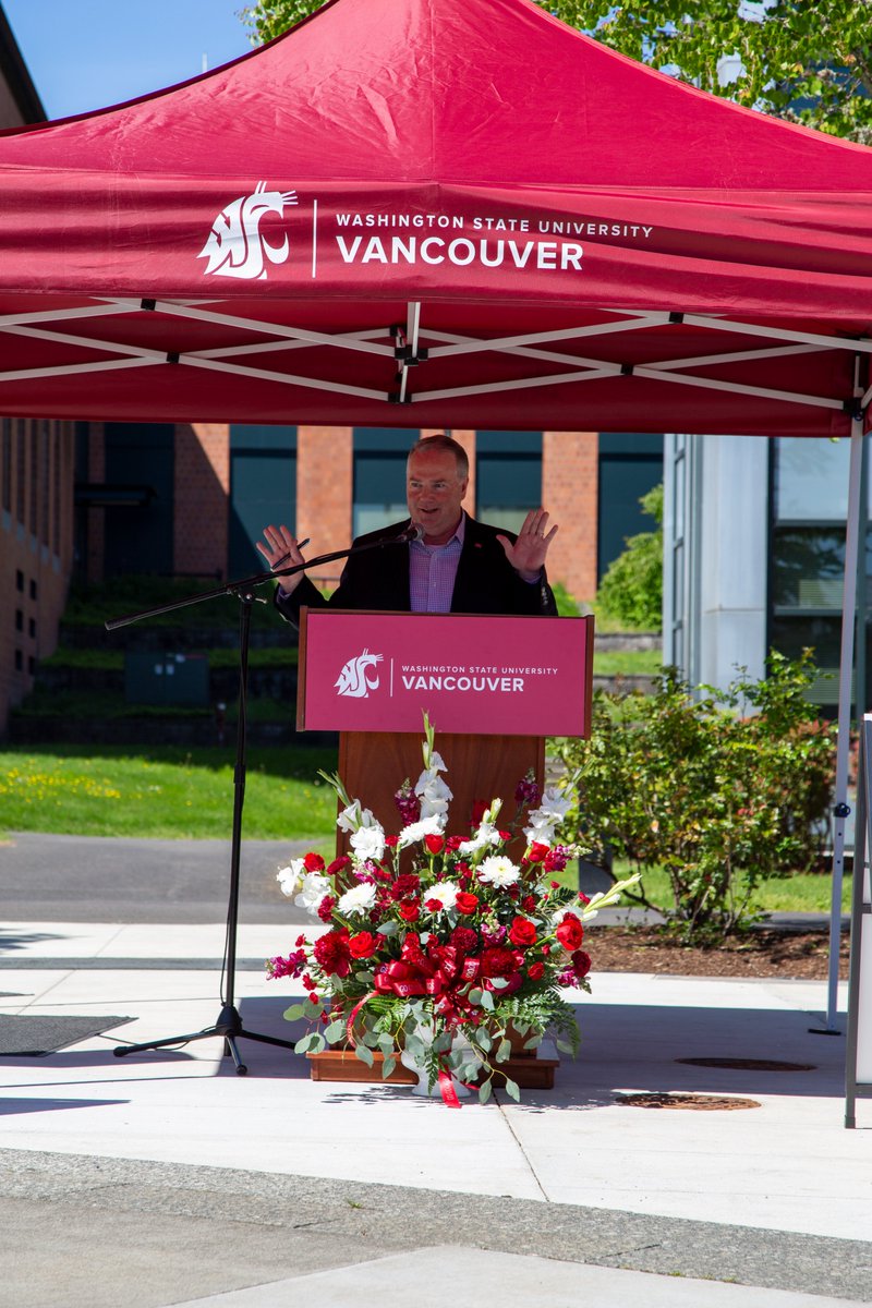 WSU Vancouver dedicated its Cougar Pride Statue today. A special shout out to Gary Schneidmiller, who donated the statue. “I am hopeful that Cougars everywhere rekindle and reconnect with that special WSU feeling when they visit Butch,” he said. Thank you! #CougarPride #WSUV