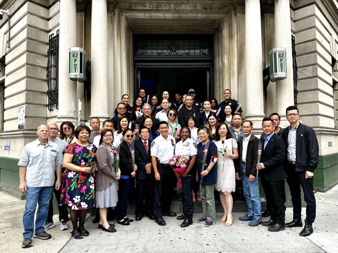 It was an honor to be invited to attend @nypd62pct @wenjiangliu @susanzhuangnyc along with Dr. Lau and the community Leader to this event. As a DIstrict leader in AD49 within the heart of Brooklyn, I want to wish all Mothers a Happy Mother’s Day.
#districtleader
#nyc
#brooklyn