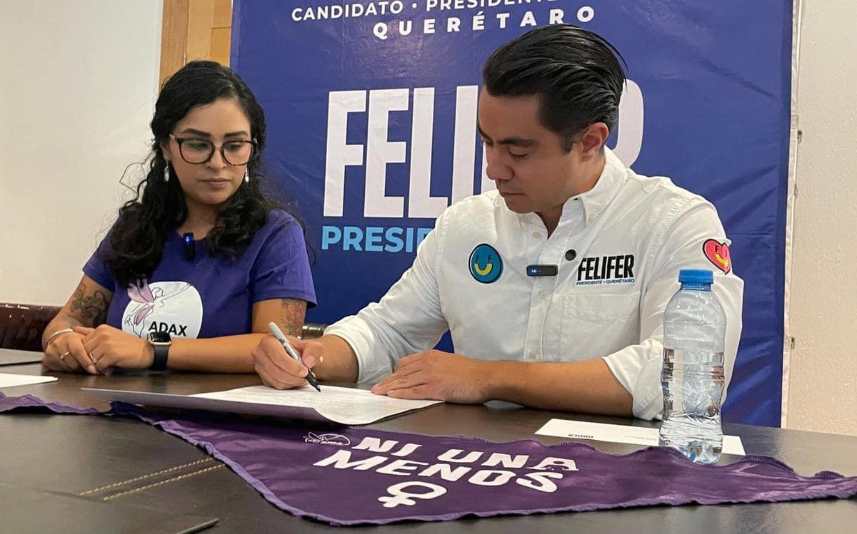 El @FeliFerMacias firmando compromisos con la agenda feminista en Querétaro. Si, con la misma agrupación que ganó el amparo con el que buscarán obligar al congreso de Querétaro a despenalizar el aborto. ¿Desconocimiento o complicidad?