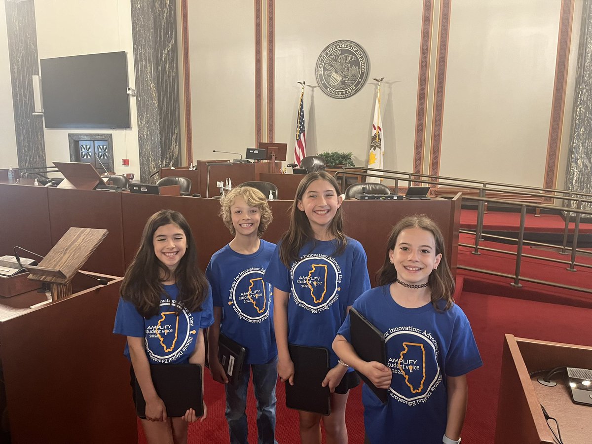 Liberty_D135's tweet photo. Look at our 4th graders being advocates for innovative learning down in Springfield, Illinois today. So proud of them and they're awesome innovative teachers! #osd135 #libpride @ms_bobak @ChamalesCrew4th https://t.co/sn5hVT5IDw