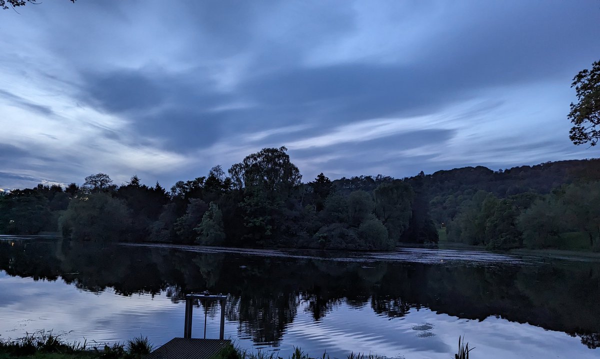 Airthrey Loch this evening
