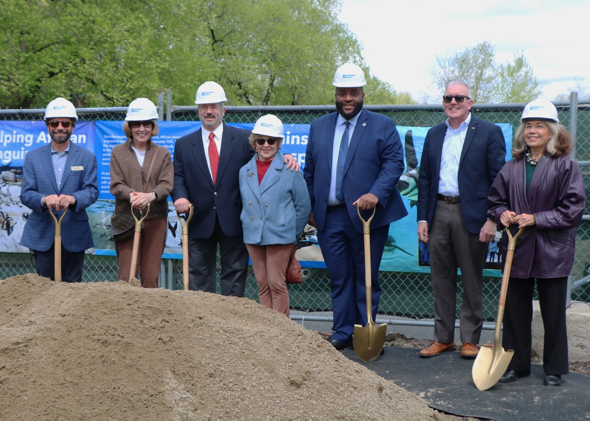 Today was a momentous day at #FranklinParkZoo—we officially broke ground on the new African Experience exhibit! Thank you to Rep. Worrell, Sen. Rush and generous donors for “digging in” with ceremonial shovels today. Stay tuned for more updates! zoonewengland.org/act/ways-to-gi…