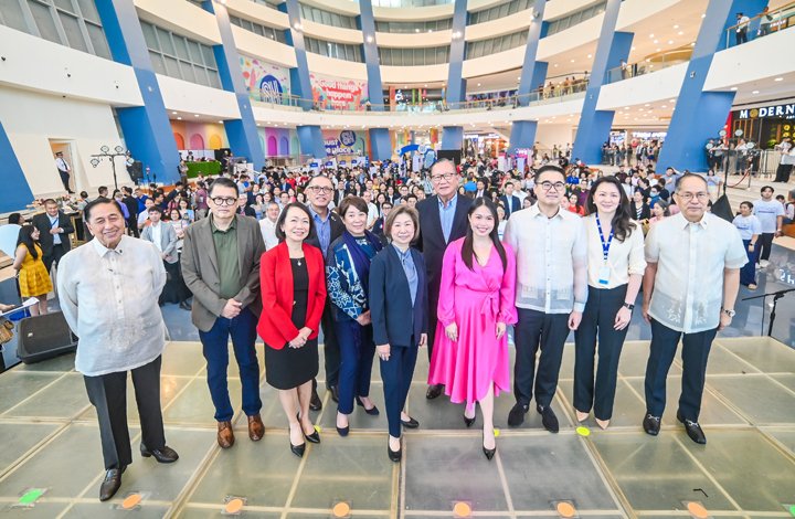 Hybrid setup, coupled with skills building, rebuilding and upskilling components make for the “biggest difference” in how job fairs are conducted in the country compared to the previous fairs, according to a Jobstreet official.

Know more: businessmirror.com.ph/2024/05/10/hyb…