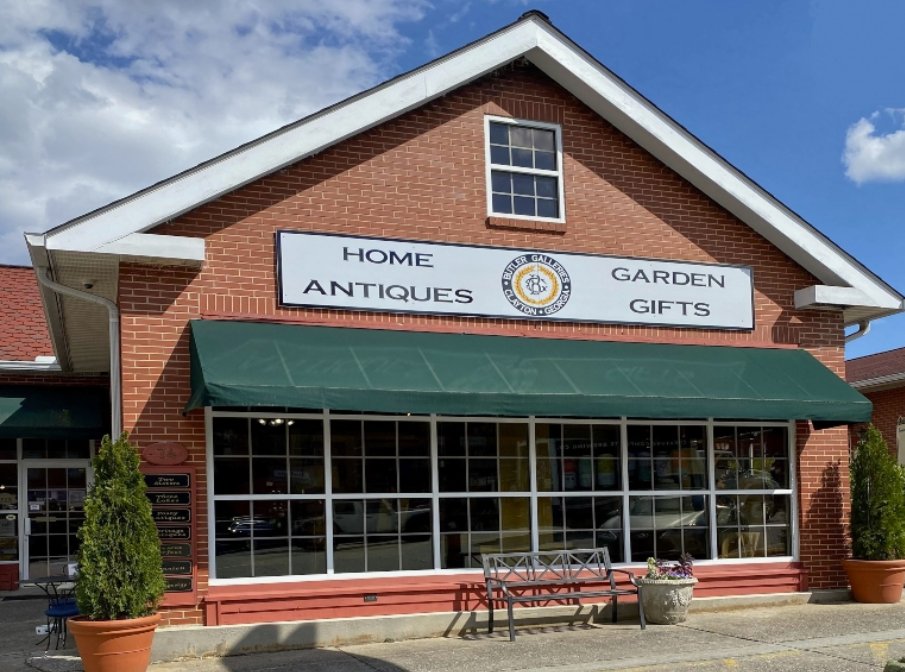 Butler Galleries is one of the best places around to find the perfect garden items, antiques, furniture, and more! Come out one afternoon and check out everything you can find!👉lakehomes.site/3AMuopO 📸 Butler Galleries #LakeHomesRealty #LakeLife #LakeLifestyle #LakeLiving