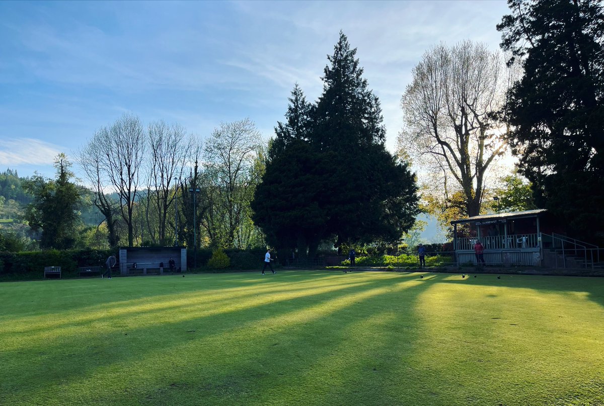 Tonight’s result:-
Llanrwst 156 - 123 Penmaenmawr 
#llanrwstbowlingclub #crowngreenbowls #llanrwst