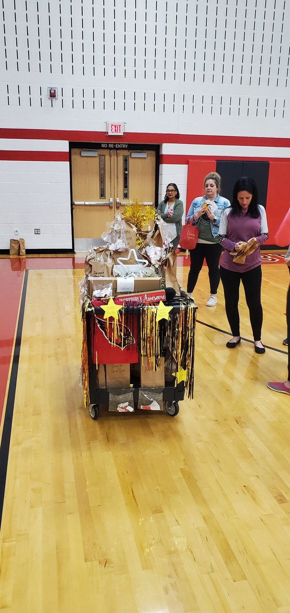 Congratulations to our 8th graders who worked so hard during State Testing Season!   The team celebrated with raffles and prizes for their efforts! 
<a href="/BrooksideCards/">Brookside Cardinals</a> 
<a href="/sslcscards/">Mike Cook</a>