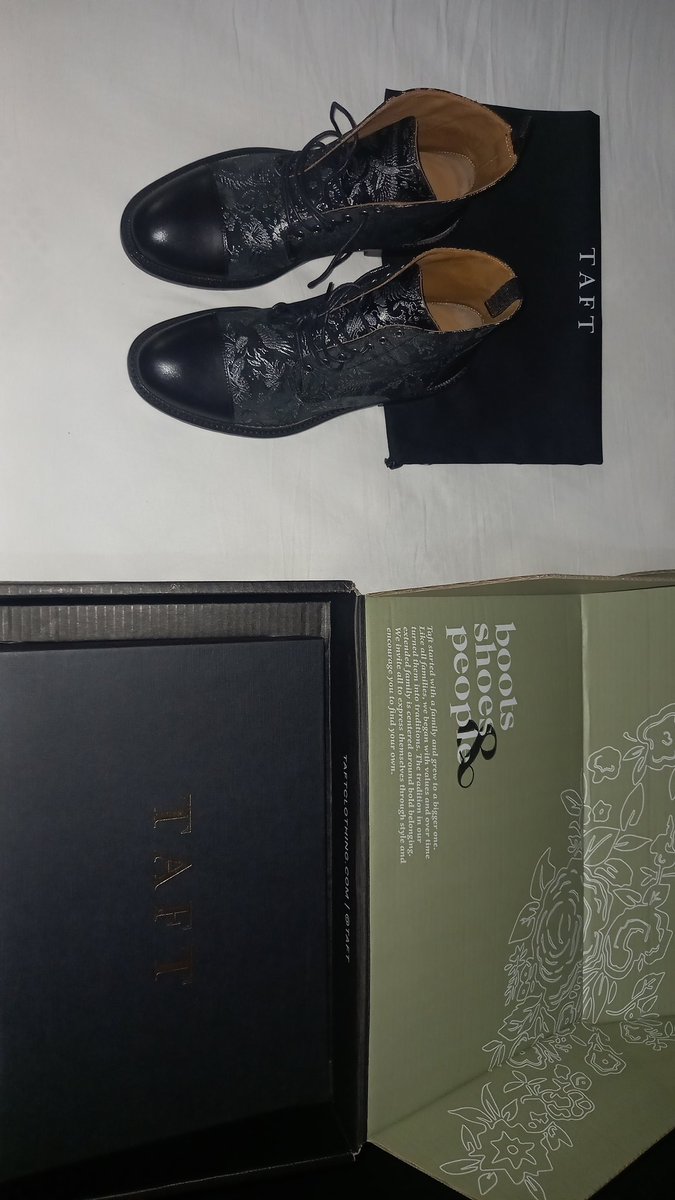 jzaddii's tweet photo. What do y'all think of my new boot? 🥾👞
Visit my referral link below to get $75 off! 🤑
𝗦𝗛𝗢𝗣 → https://t.co/d8UsY41siP
#taft #taftboots #bootsaddict #boots
#shopnow #getyours #discout #referral https://t.co/tYxbmCokYt