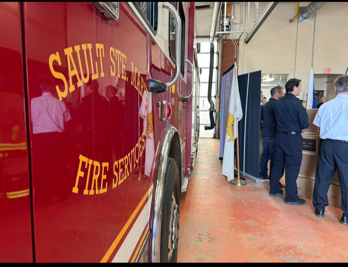 OPFFAHealth's tweet image. Congratulations to @SSMPFFA on being the first #fire department in #Canada to be issued #PFAS free firefighting gear. This is a giant step towards keeping first responders safe from #cancer causing chemicals @opffa @IAFFCanada @IAFFofficial @iaff13thdvp