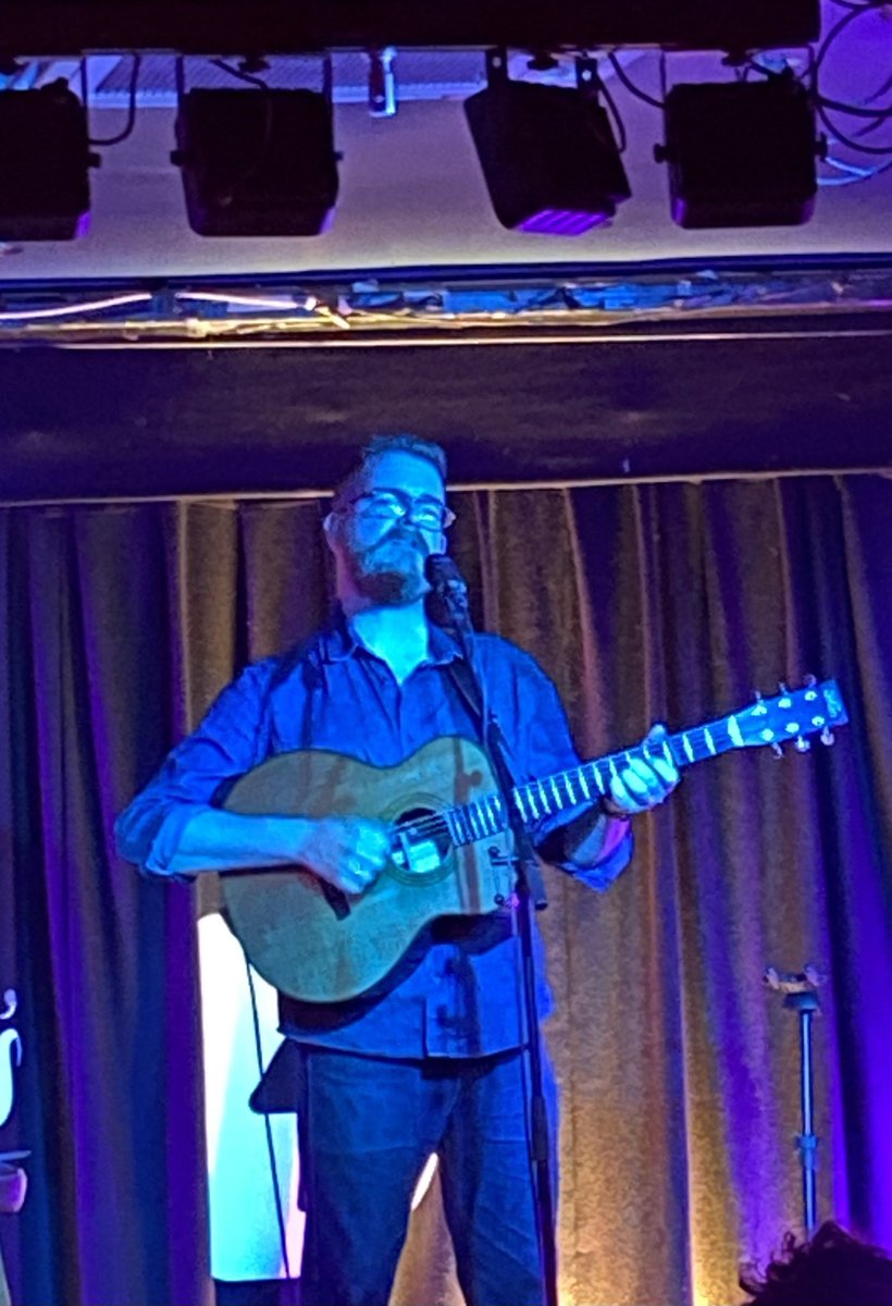 Stunning show from @thejohnsmith tonight @mydolans Upstairs! How blessed we are to work with such an immense talent over all these years. Thank You for turning up, and to our great pal @TurningPirate for always making it all seamless x #TheLivingKind #Spellbinding 💚