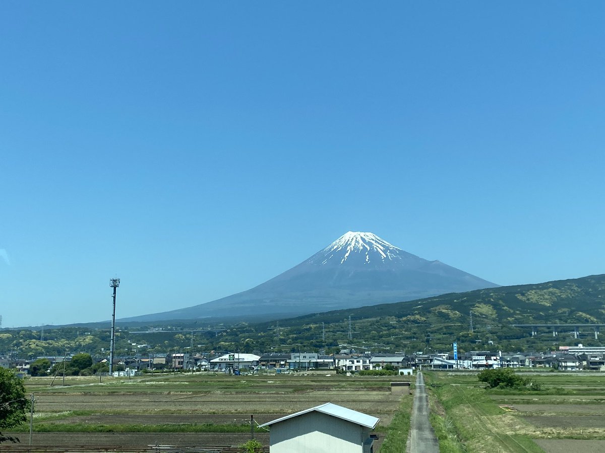 おはようございます！
今日もファイトです！
#富士山