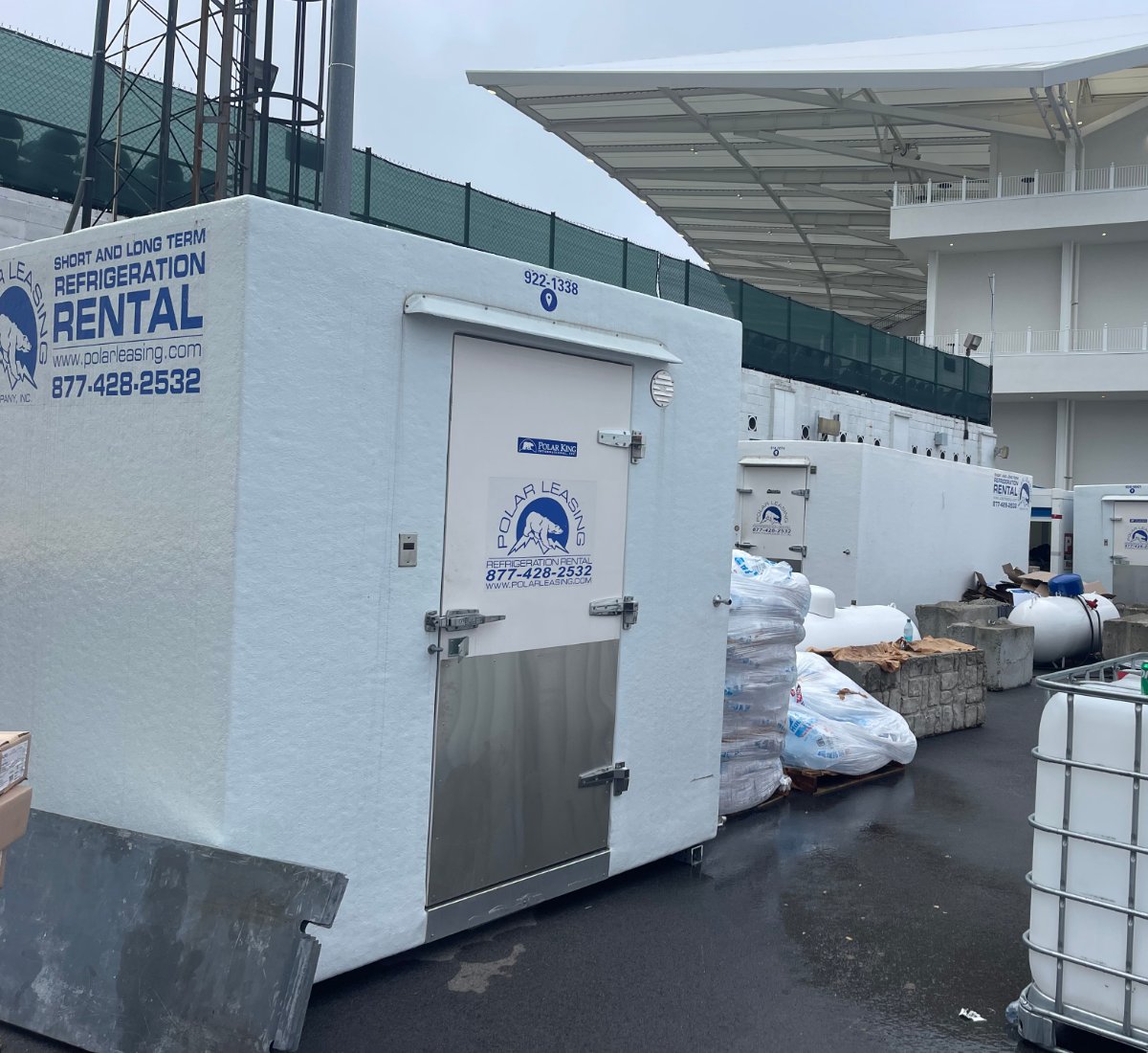 This year's Derby days are over and Polar Leasing was honored to keep things 🧊 cool ❄️ behind the scenes at the #2024KentuckyDerby! 🏇

#GetAQuote today: okt.to/fKH2aL

#KyDerby 🌹🐴