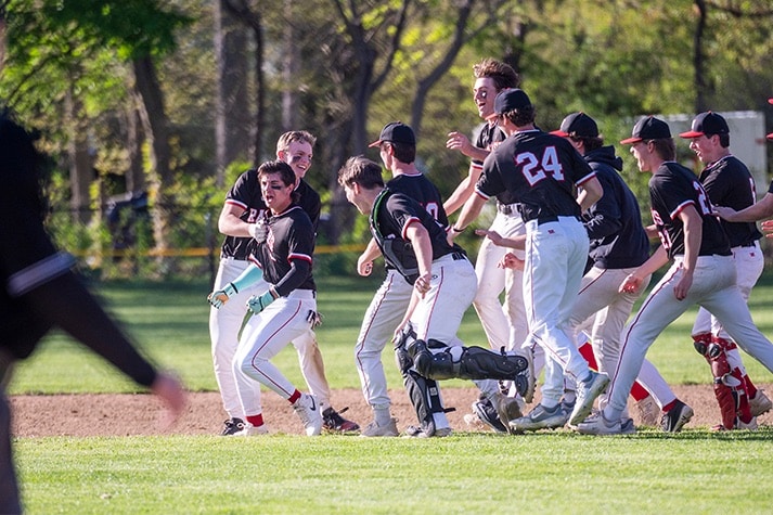 MIAA GAME OF THE WEEK! ▶️ 5⃣ standouts from Wellesley's walkoff win over Braintree baseballjournal.com/5-standouts-fr…