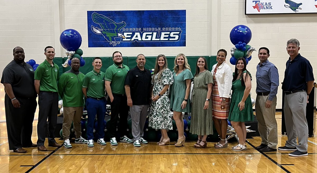 We had a great night celebrating our amazing Rogers Athletes at our Sports Banquet! The Rogers Coaching staff wants to thank our Booster Club and our parents for all their support this year! It’s truly a family here. Go Rogers! @ProsperRogersMS @AthleticRogers @PISD_Athletics