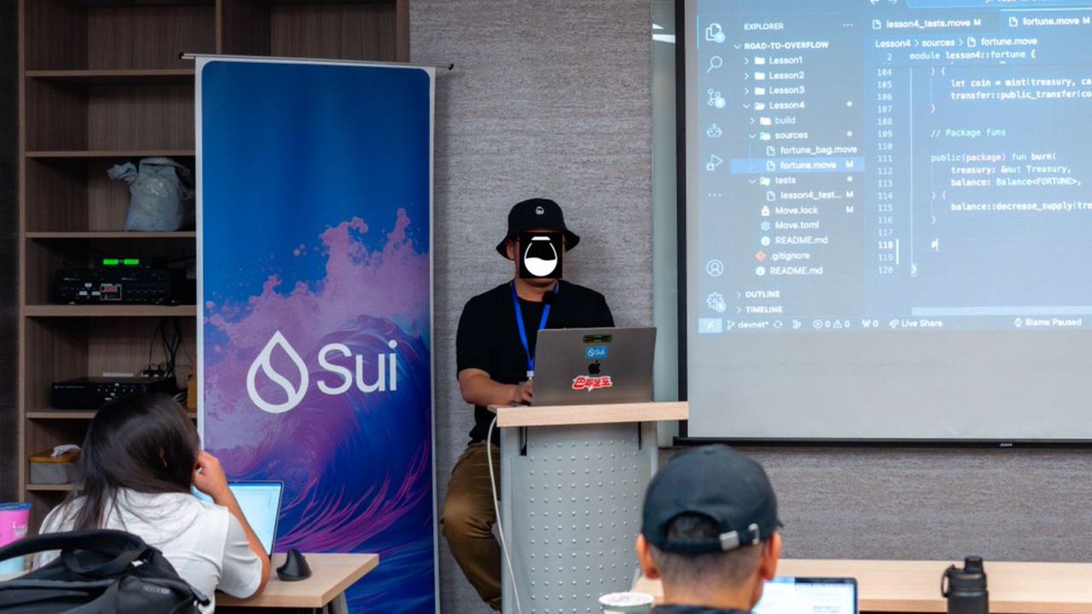 2/ 🧑‍💻 Sui Move development was at the heart of the event, with in-depth tutorials guiding developers to #BuildOnSui efficiently. From basic syntax to advanced concepts and frontend toolkits, attendees gained comprehensive knowledge to kickstart their Sui journey.