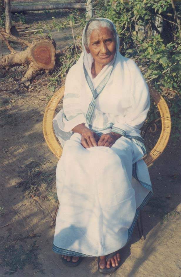 amiyabbr's tweet photo. ଆଜିକୁ ଠିକ ୧୦ ବର୍ଷ ତଳେ ସେ ଚାଲିଗଲା ତା ବାଟରେ କିନ୍ତୁ ମୋ ଭିତରେ, ମୋ ବାହାରେ, ମୋ ଚାରିପଟେ ସବୁବେଳେ ସେ ରହିଛି ଆଉ ରହିଥିବ ...
ତାରି ସେଇ କଥା "ସତ୍ୟ ପଥରେ ରହିଲେ ଦିନେ ଦୁନିଆ ଜିତିବୁ" ମନେ ରଖି ବାଟ ଚାଲିଛି ମୁଁ । https://t.co/lcCbvw0l50